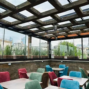 Отель Parliament & Restaurant ****