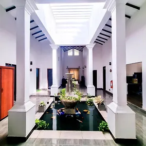 Hostel At Colombo Airport Transit 